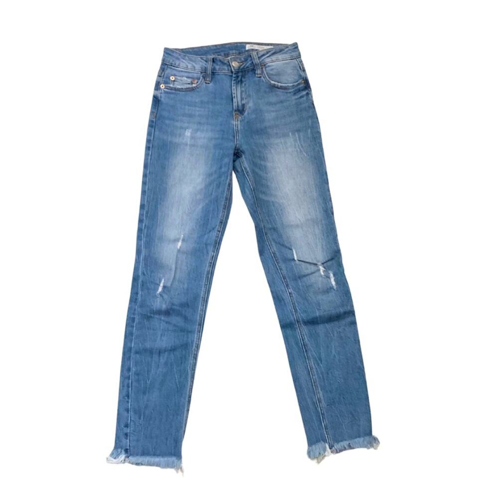 2/$30 I&M Jeans Ripped High Rise Erin Relaxed Fit Size 0 Comfy Distressed Denim